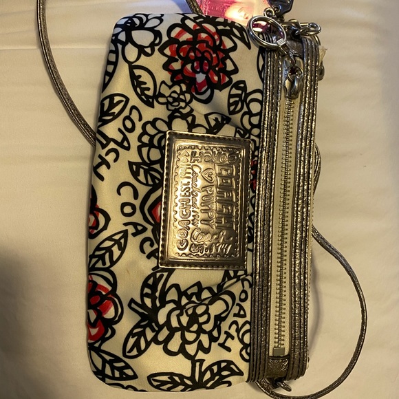 Coach Handbags - Coach crossbody